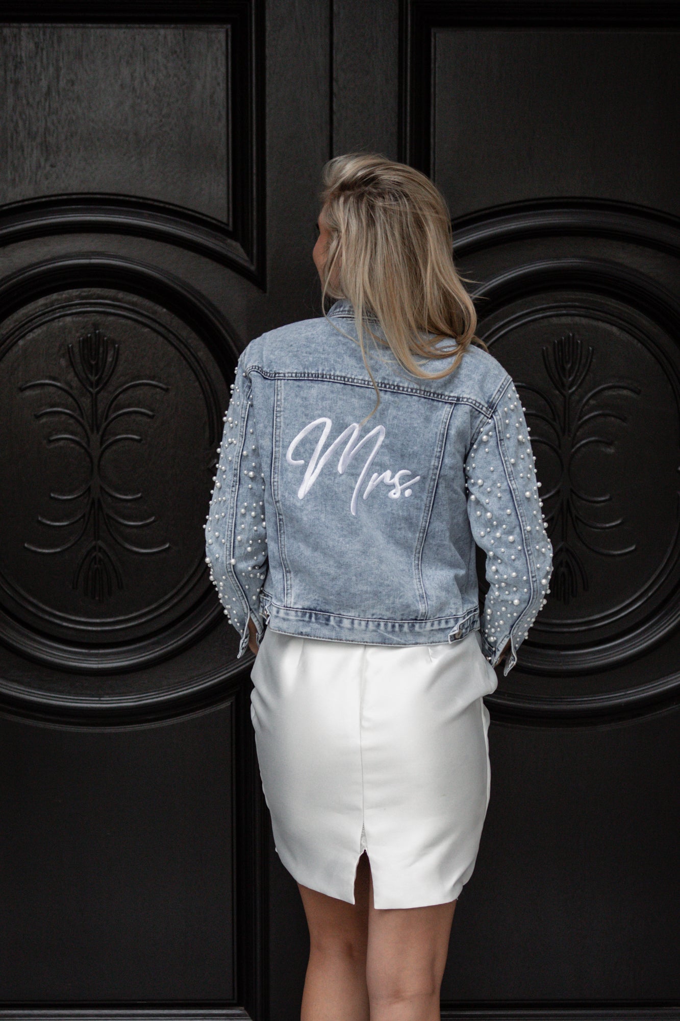 Pearl Sleeve Jacket