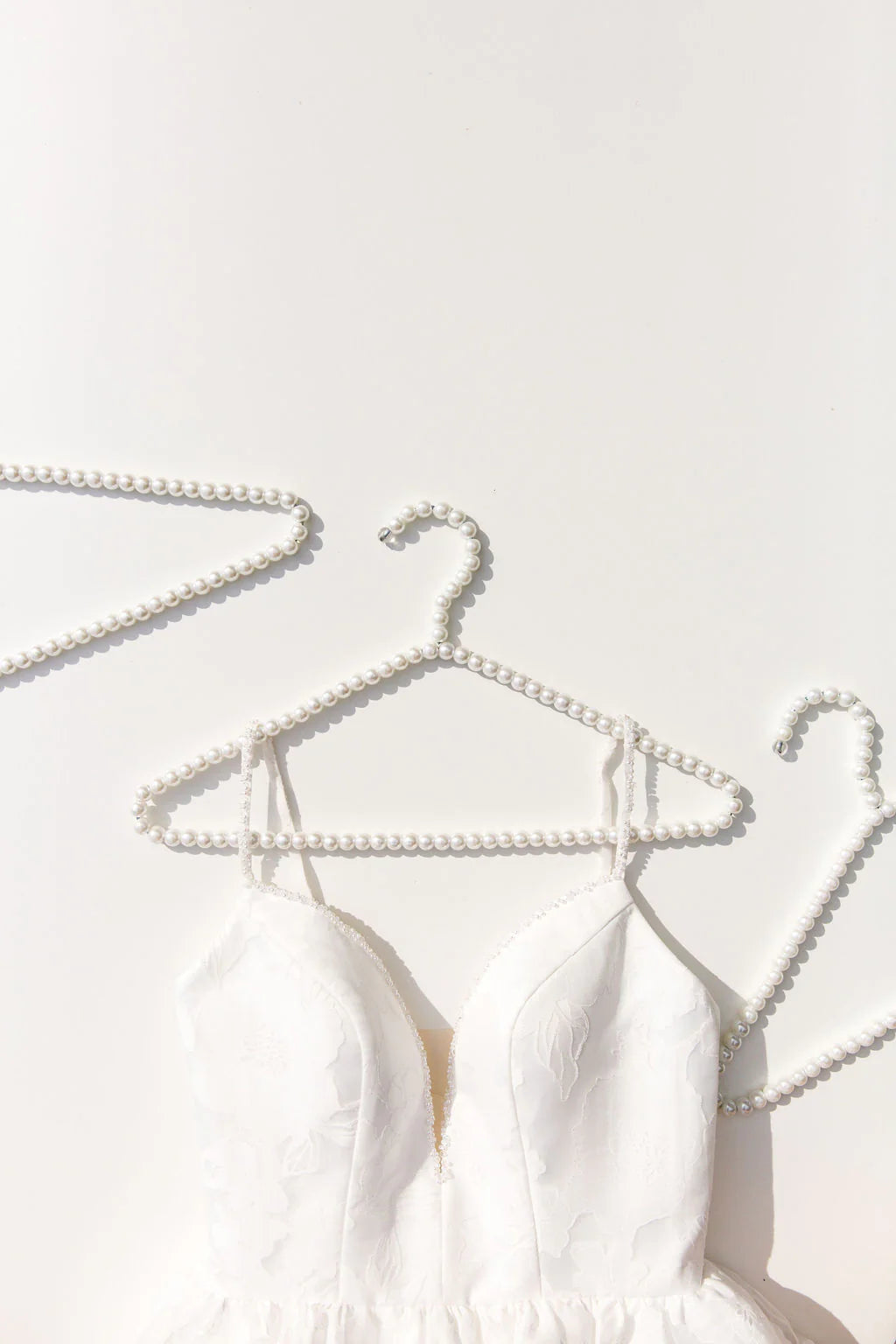 Pearl Hanger